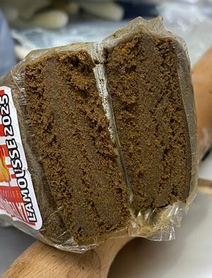 Premium Gold Darker Pollen Hash - Soft / Skunky / top