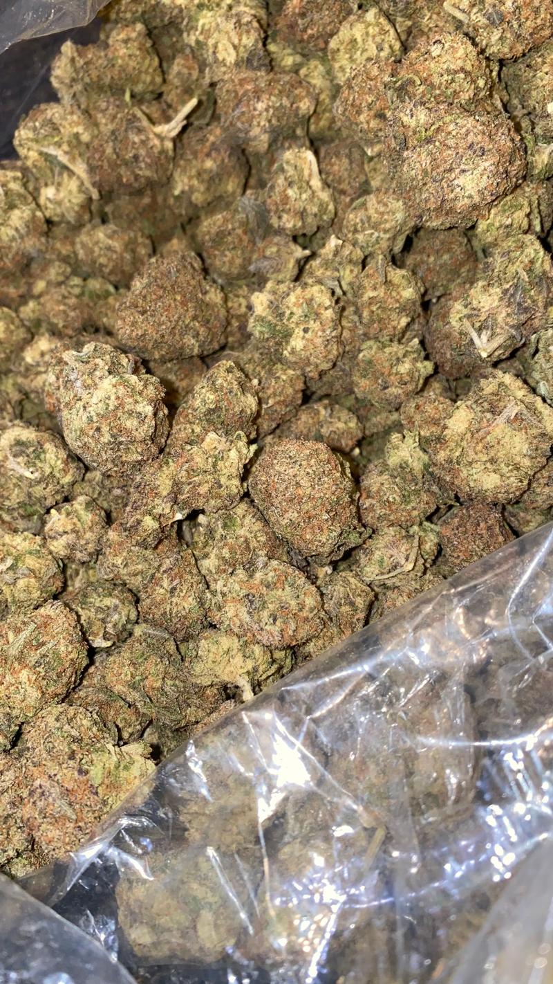 Space Rocks (Space Queen X Rocky Mountain) 💜 🏔 🚀