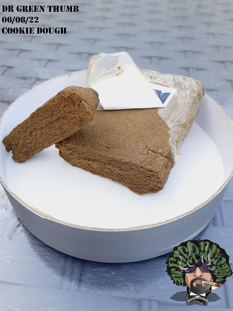 Super Lemon Haze  & pick a Hash