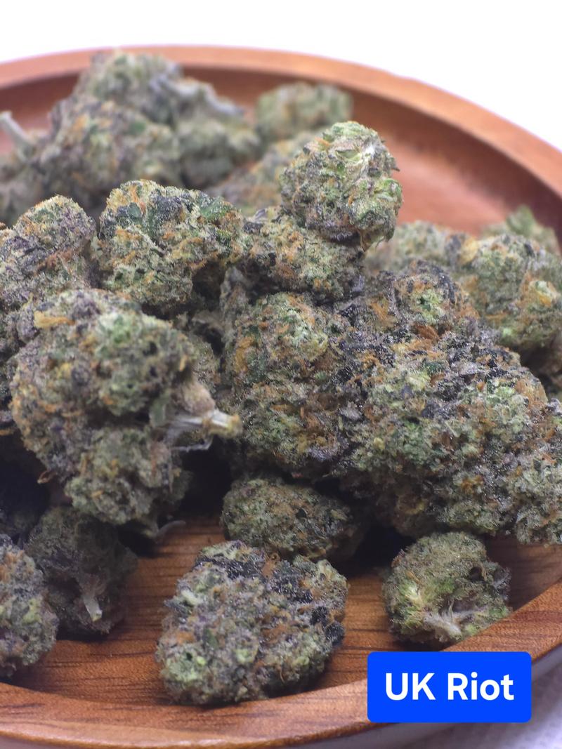 [Exclusive] Top Shelf UK