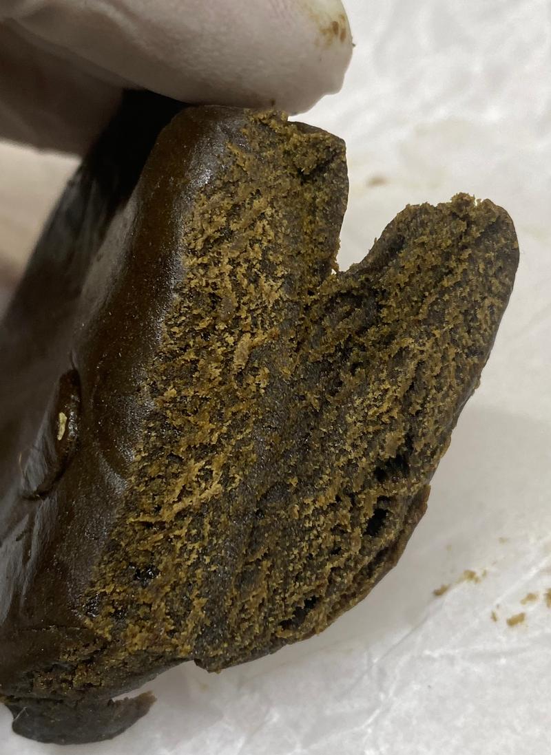 Premium Frozen Grade 🥶 Gooey Hash | BubbleGum Gelato