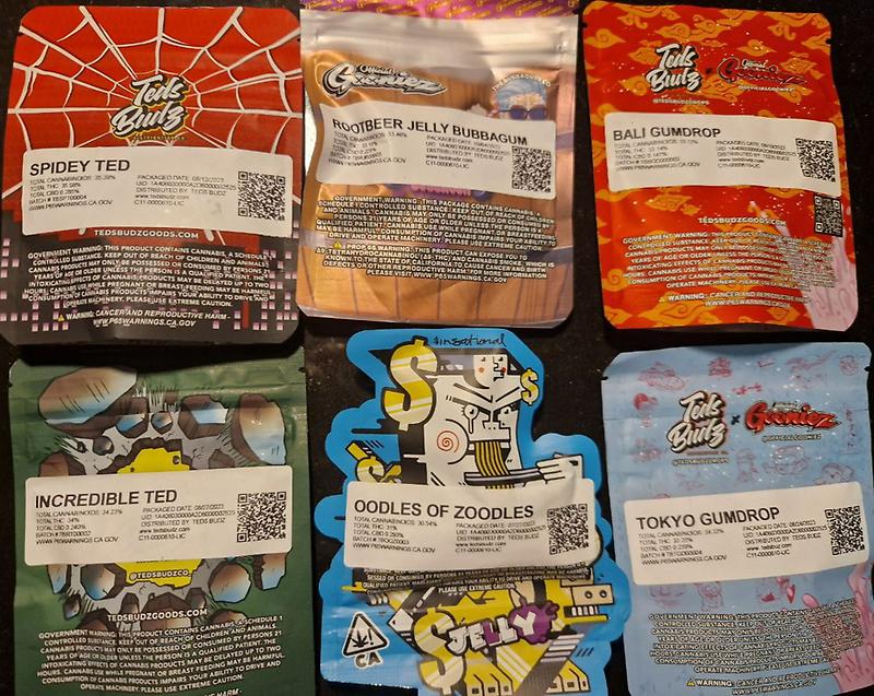 Official Gooniez Packs